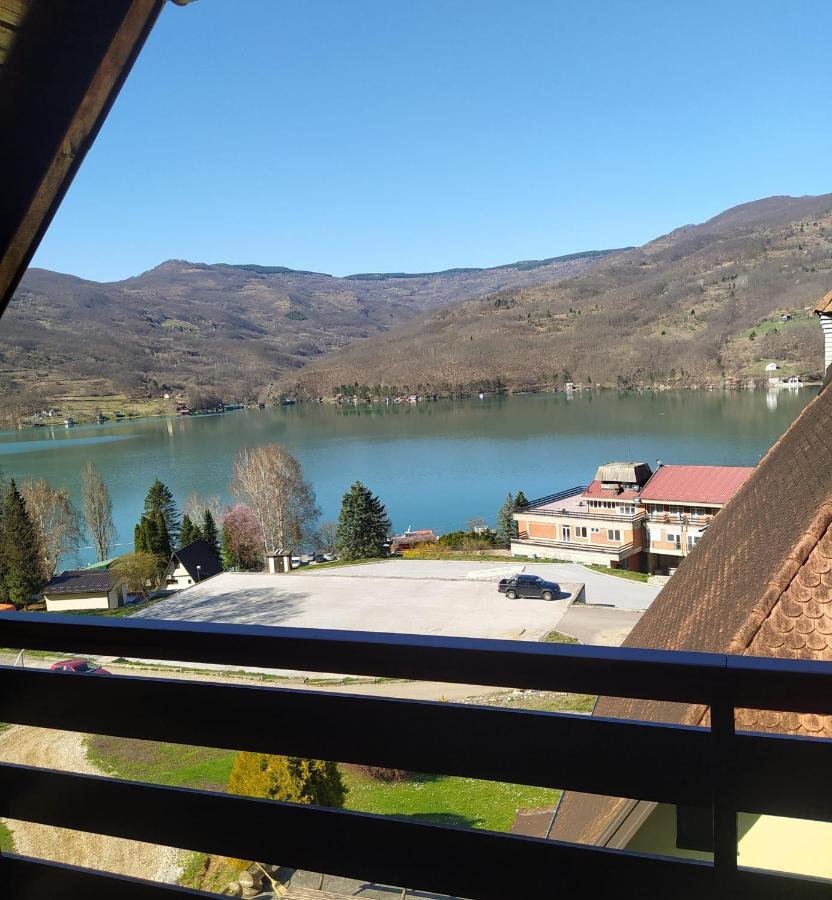 Vila Jezero Bajina Basta Bagian luar foto