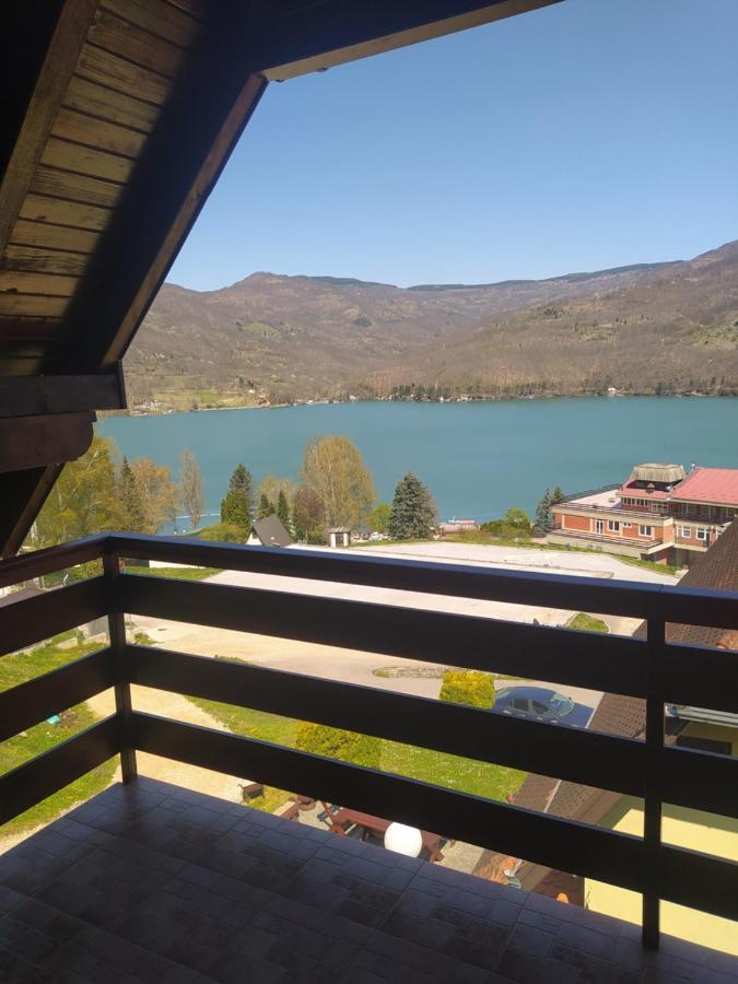 Vila Jezero Bajina Basta Bagian luar foto